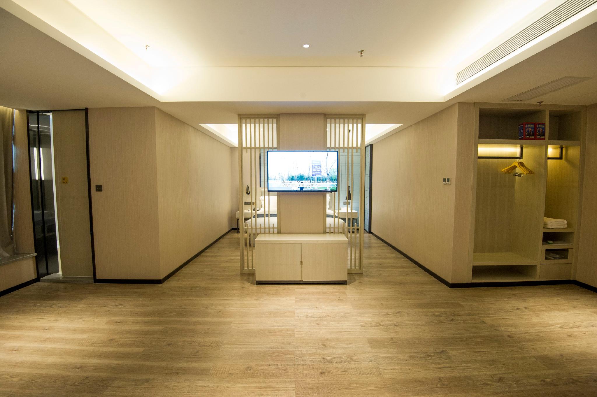 Echarm Hotel (Beihai International Passenger Transport Port Yintan) 27/42