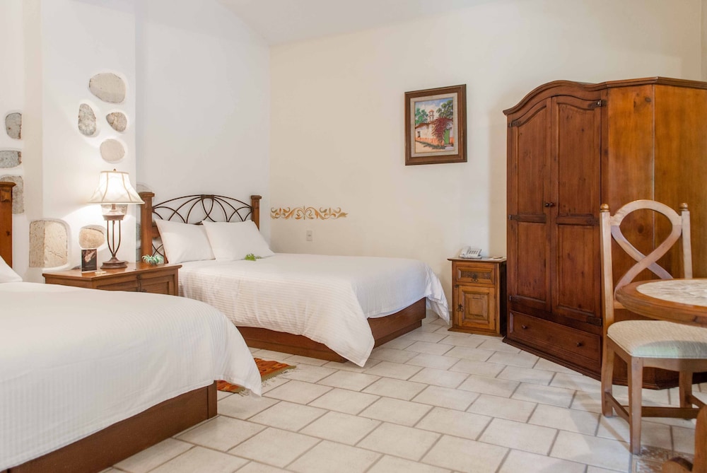 Hotel Boutique Casa los Cantaros 16/50