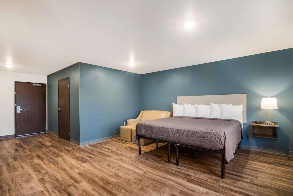 WoodSpring Suites Atlanta Newnan 19/41