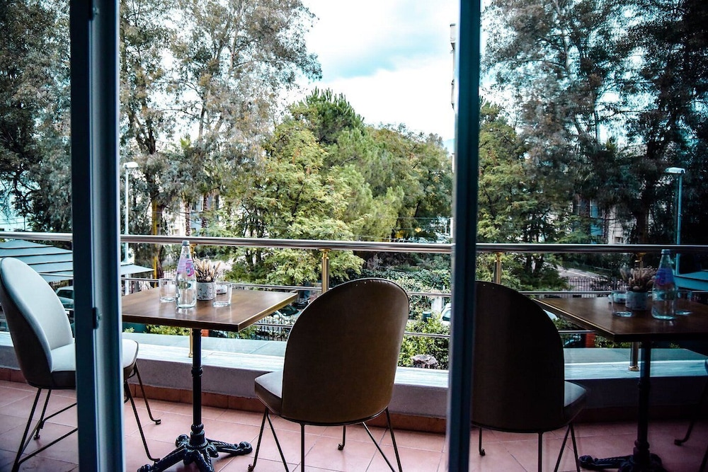 VH Broadway Tirana Hotel 37/50