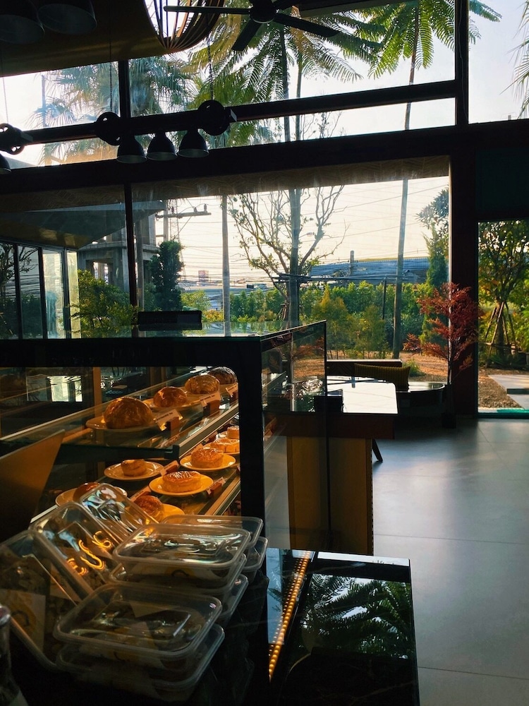 J. Park Hotel 9/62