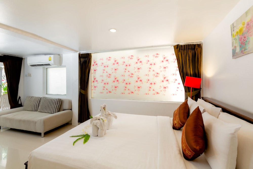 Club Bamboo Boutique Patong Beach Resort 56/85