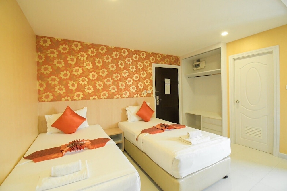Family Hotel 10/45