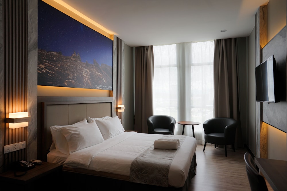 Hotel 17 15/65
