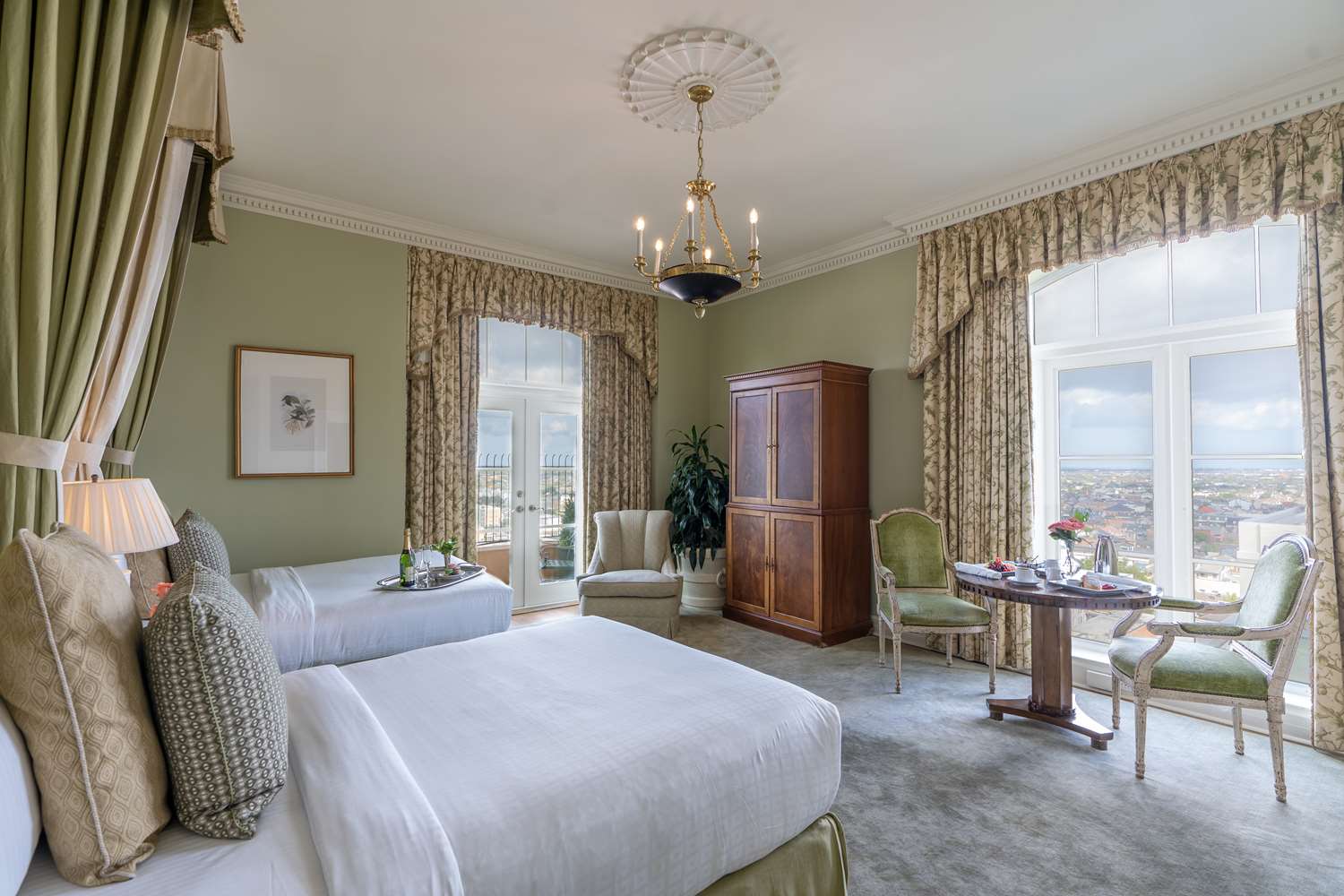 Monteleone Hotel 11/36