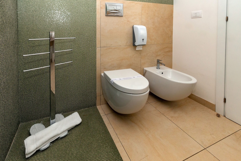 غرفة كلاسيكية بسرير مزدوج مع أريكة، Zeus Residence Hotel 4/4