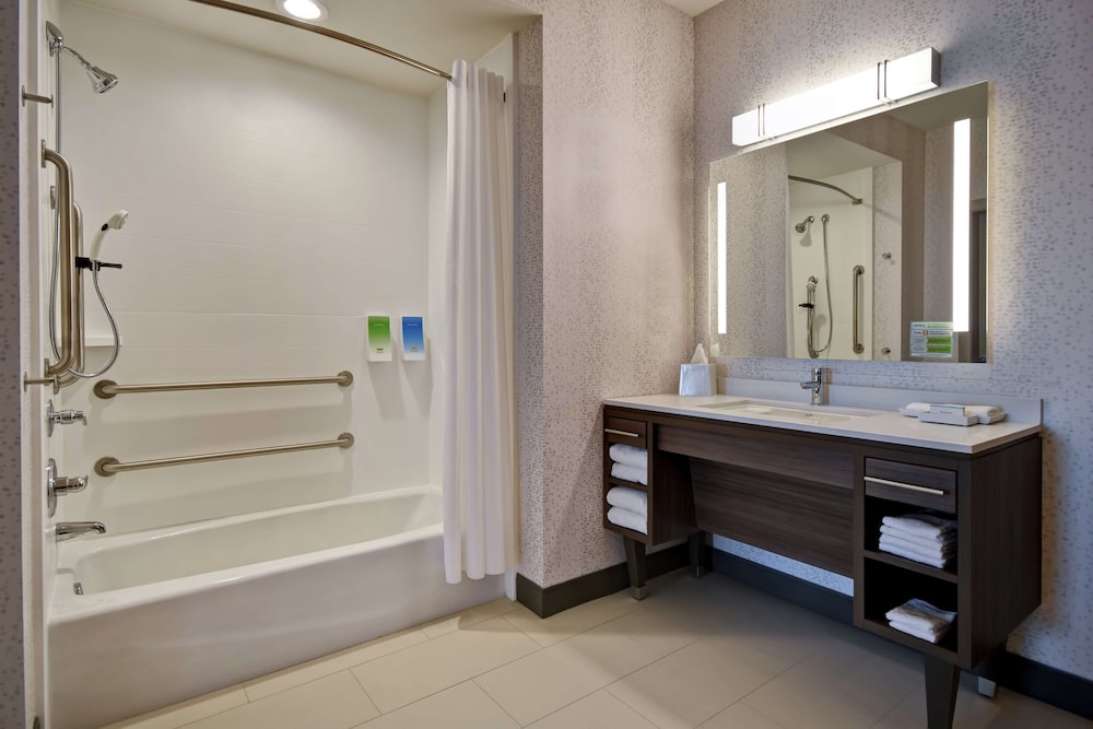 Home2 Suites By Hilton Wichita Northeast 18/48