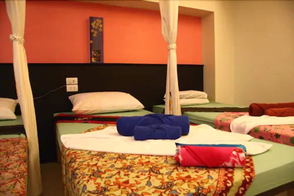 Bunjongburi Hotel 33/50