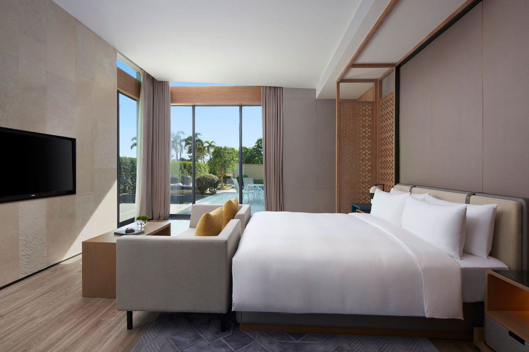 Villa, King Bed, Courtyard View, Outdoor Pool, Large