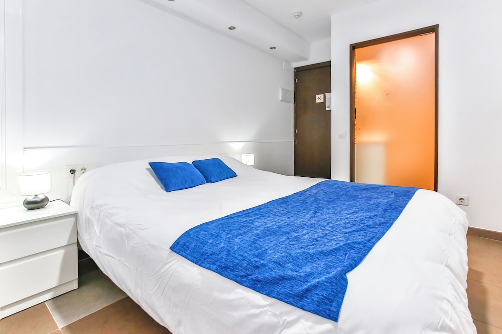 Laramond Barcelona Rooms 16/58