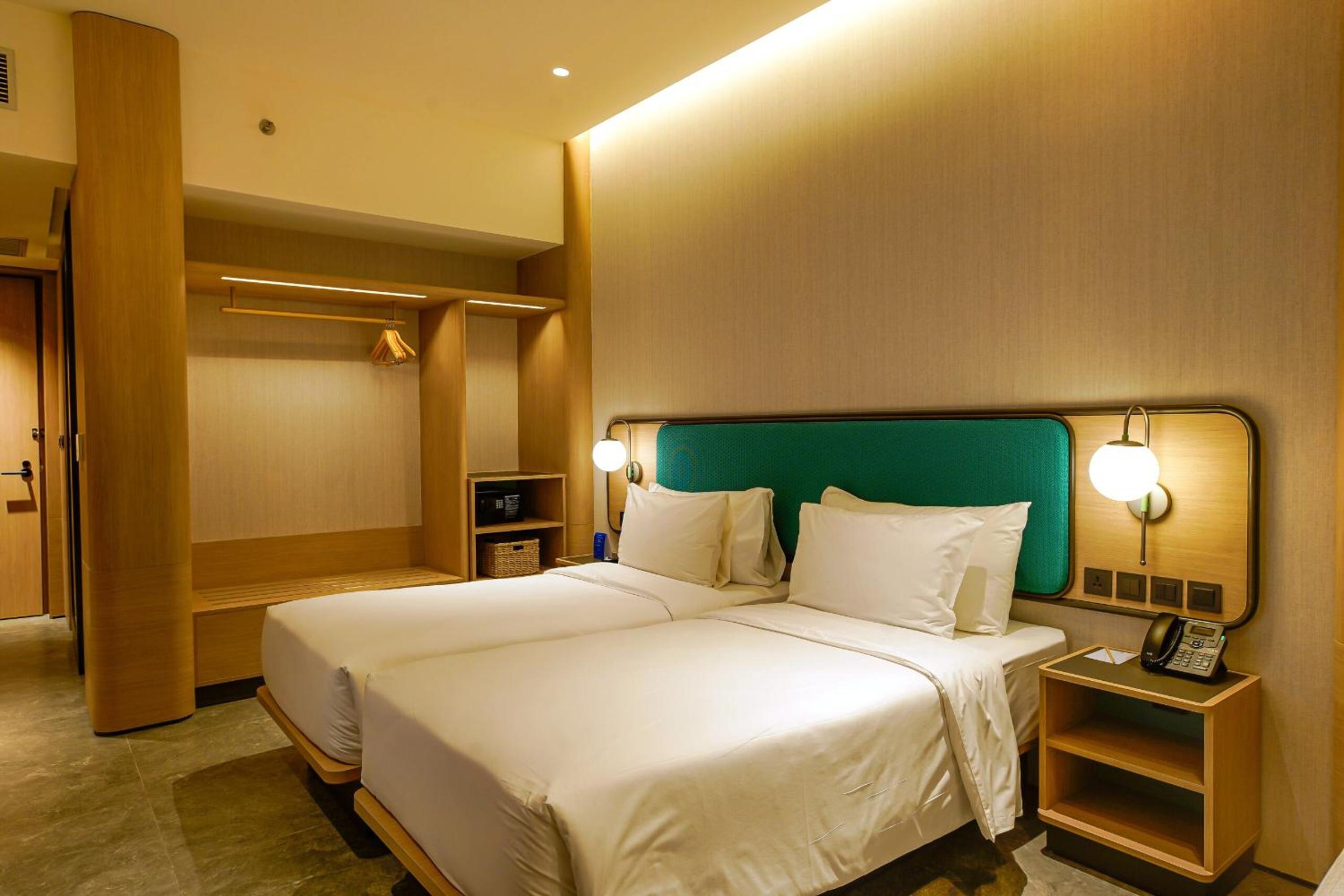 Room at VIVERE Hotel, ARTOTEL Curated, Gading Serpong