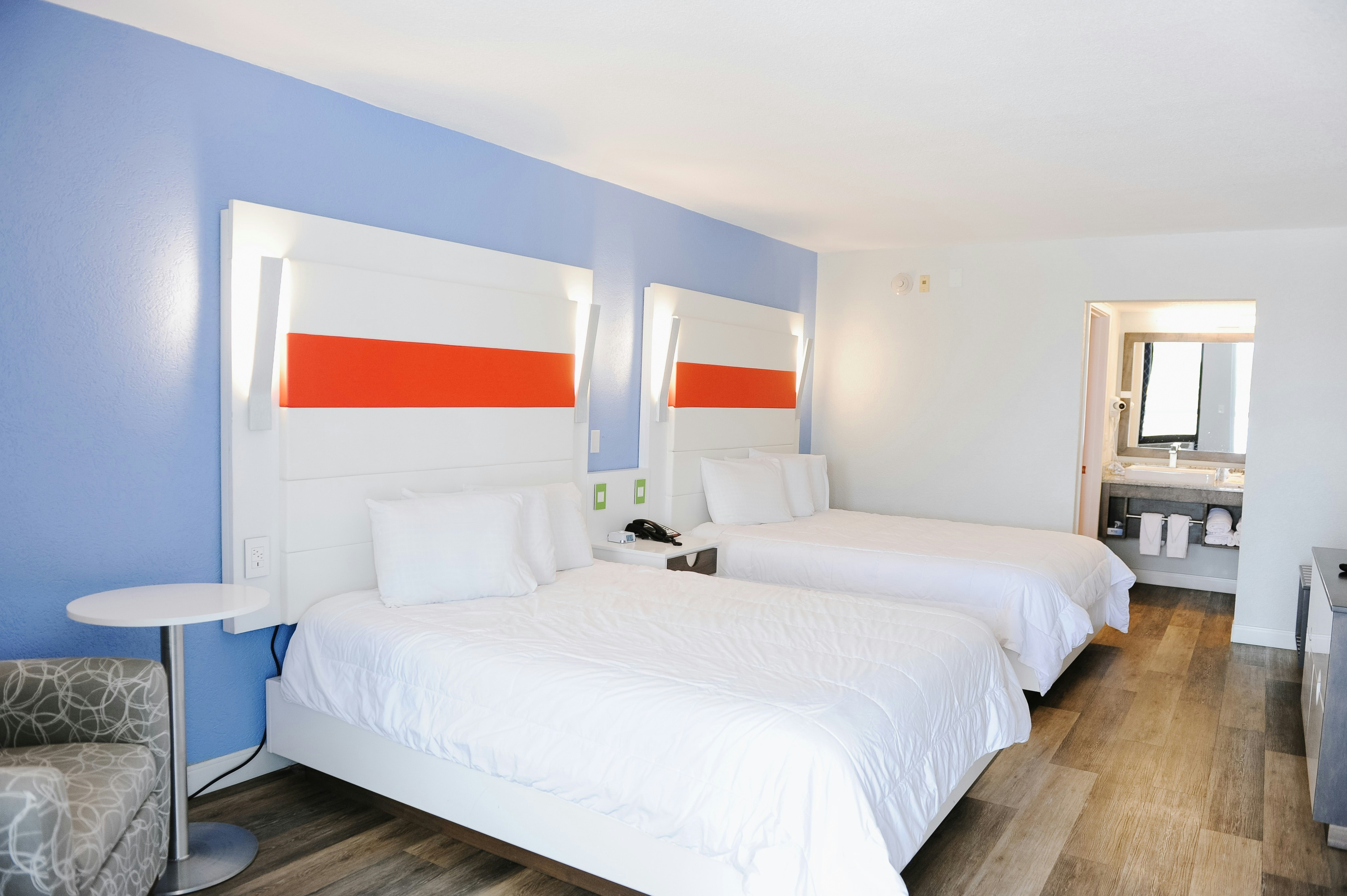 Regency Inn &amp; Suites 8/26