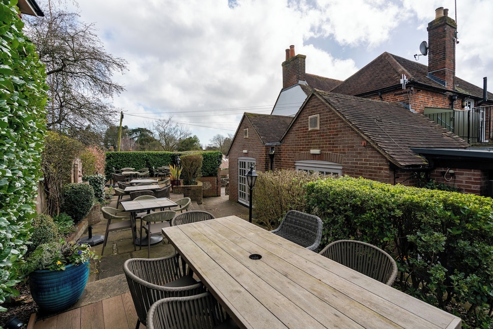 The Royal Oak Inn 41/50