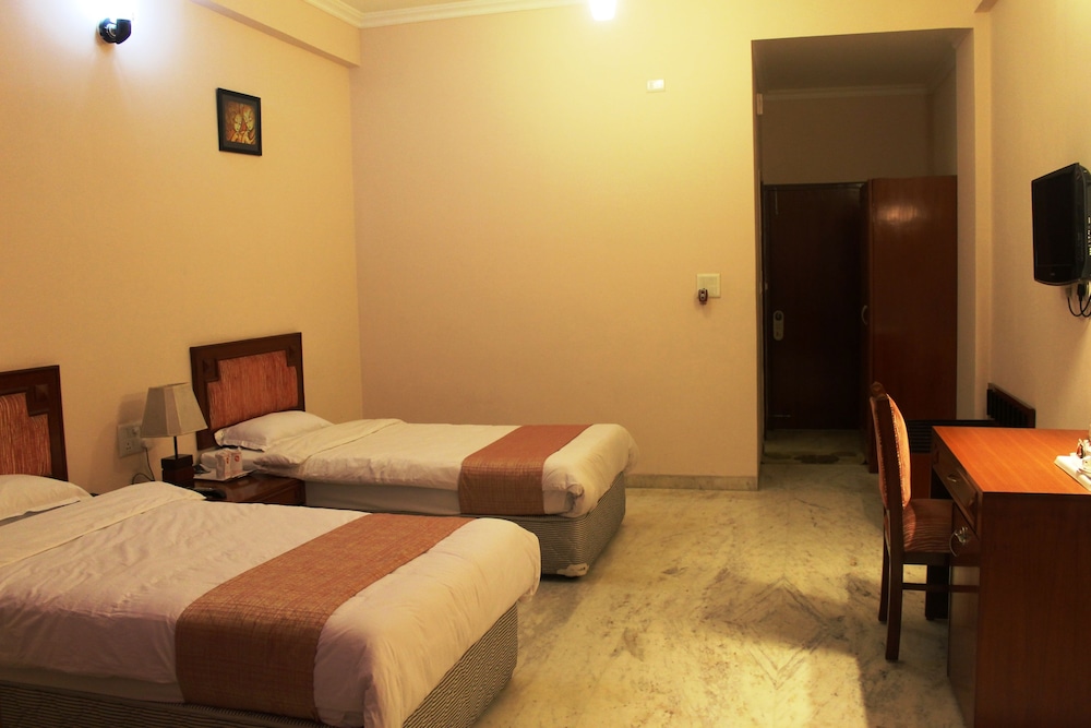 Hotel Sujata 25/64