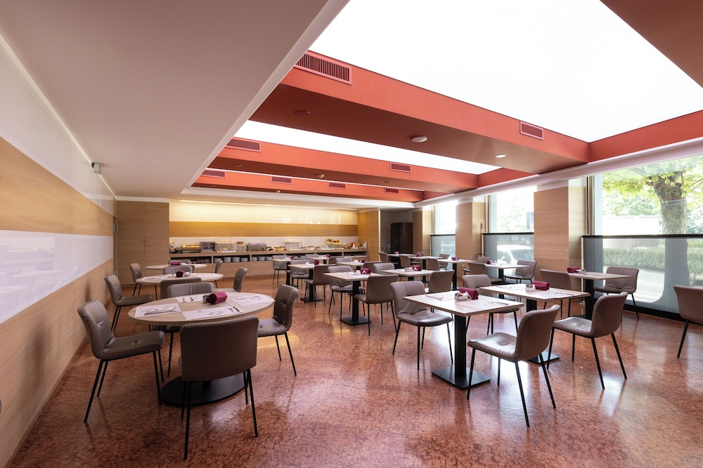 Hotel Royal Caserta 40/50