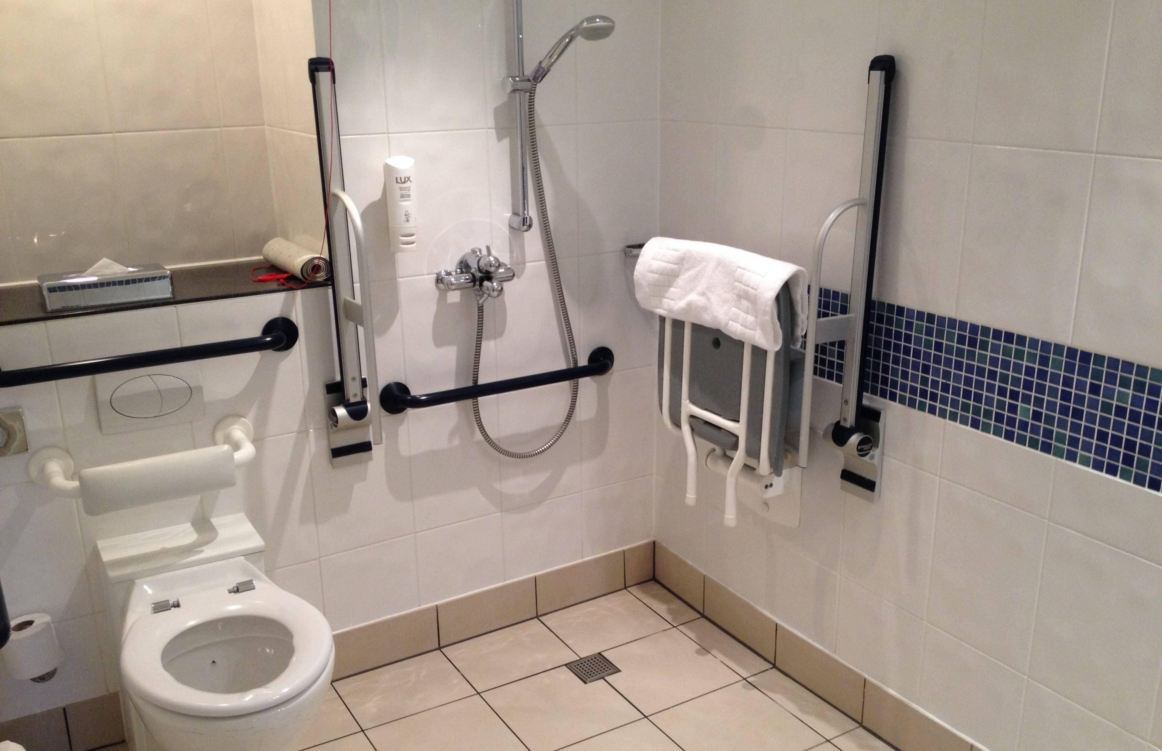 Holiday Inn Express London Epsom Downs 68/69