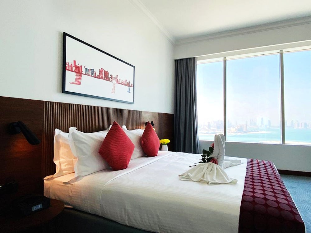 Somerset West Bay Doha 14/55