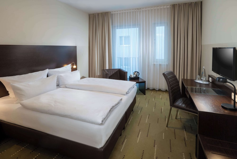 COMFORT, TWIN BEDS