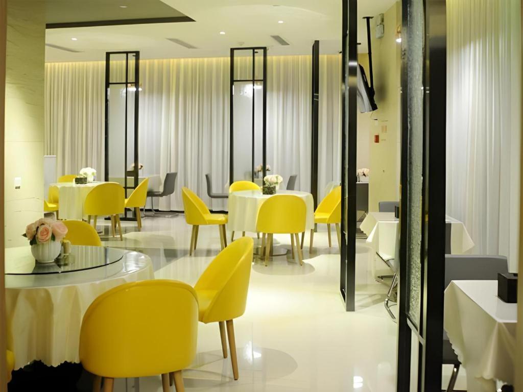 Jinjiang Inn Select (Wuhan Tianhe Airport) 20/23