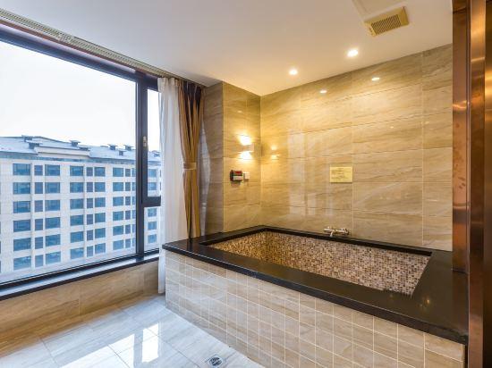 Rose Hot Spring Hotel 31/35