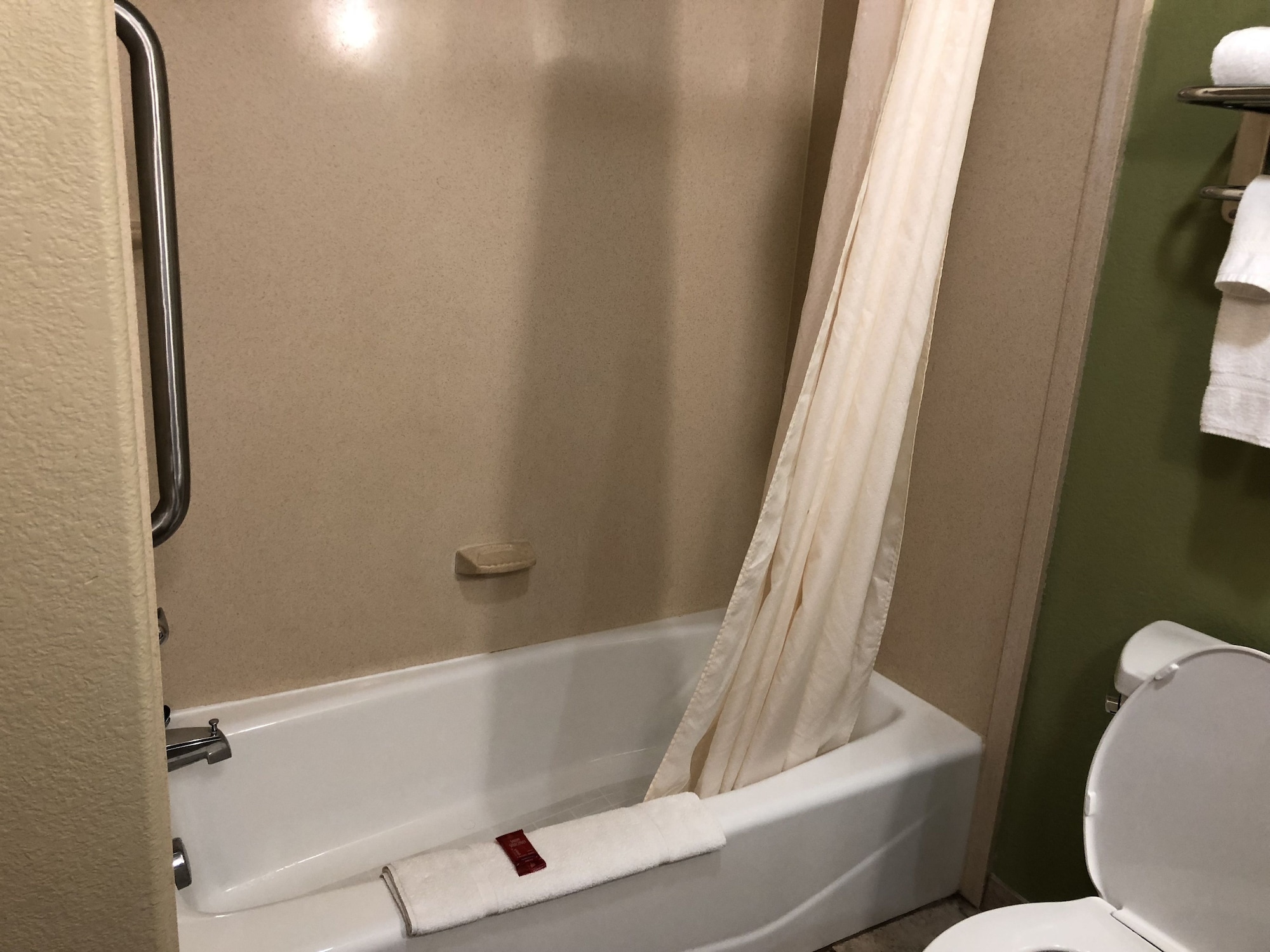 جناح بسريرين كوين، Best Western Sea World/Lackland AFB NW Hotel Suites 9/10