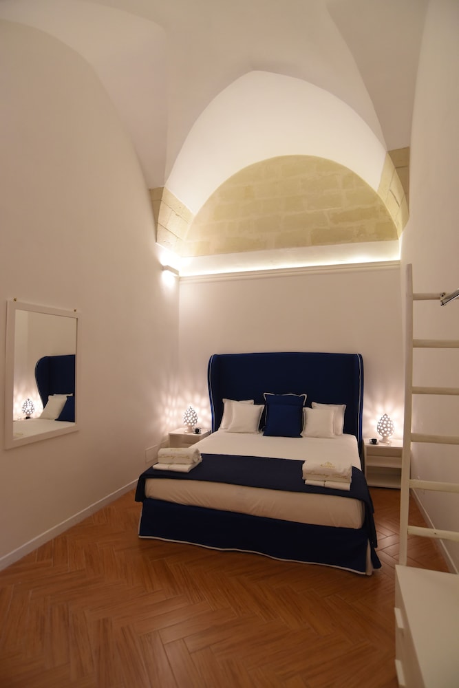 Cadelli Luxury Suite 11/48