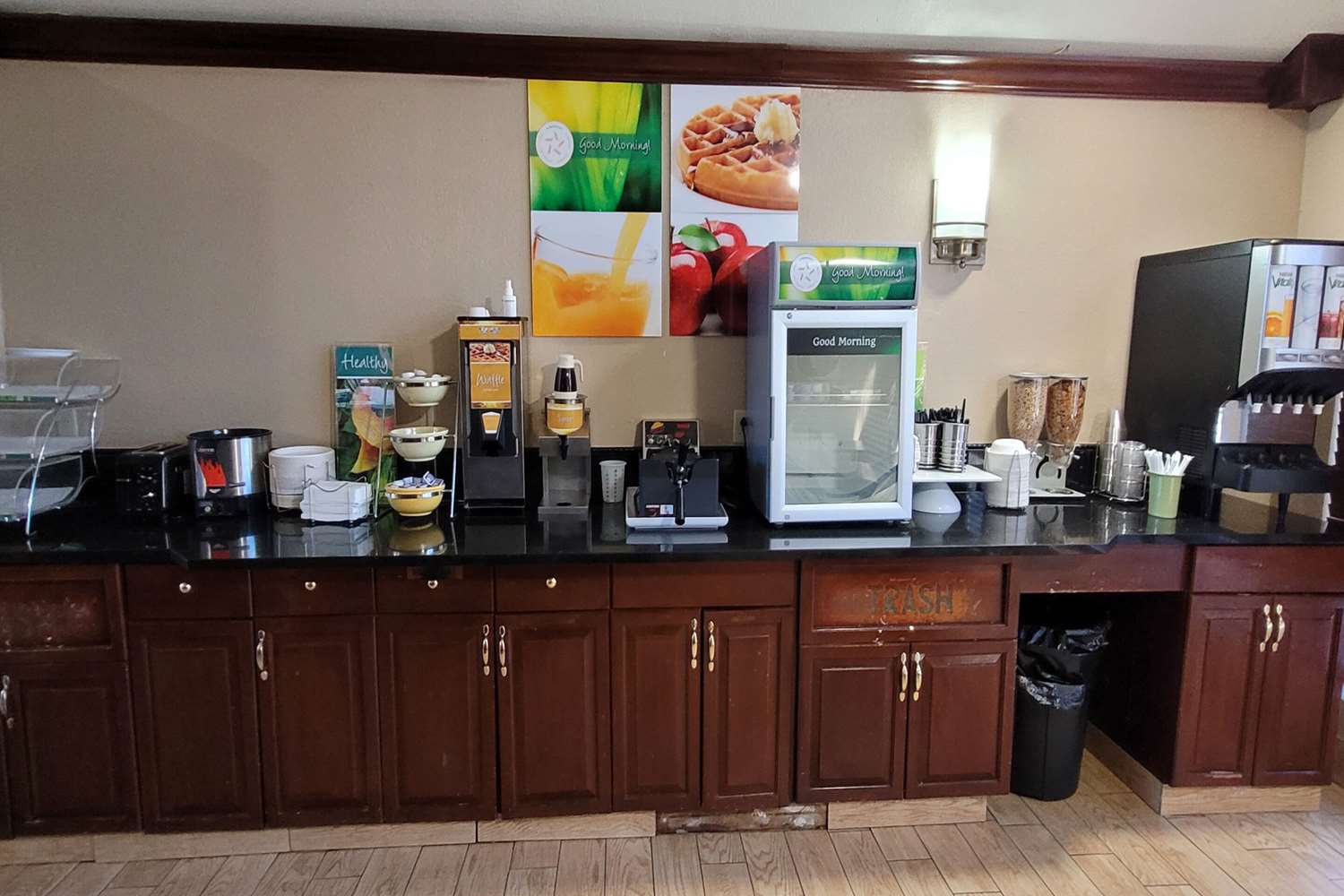 Quality Inn & Suites Columbia I-70 27/34