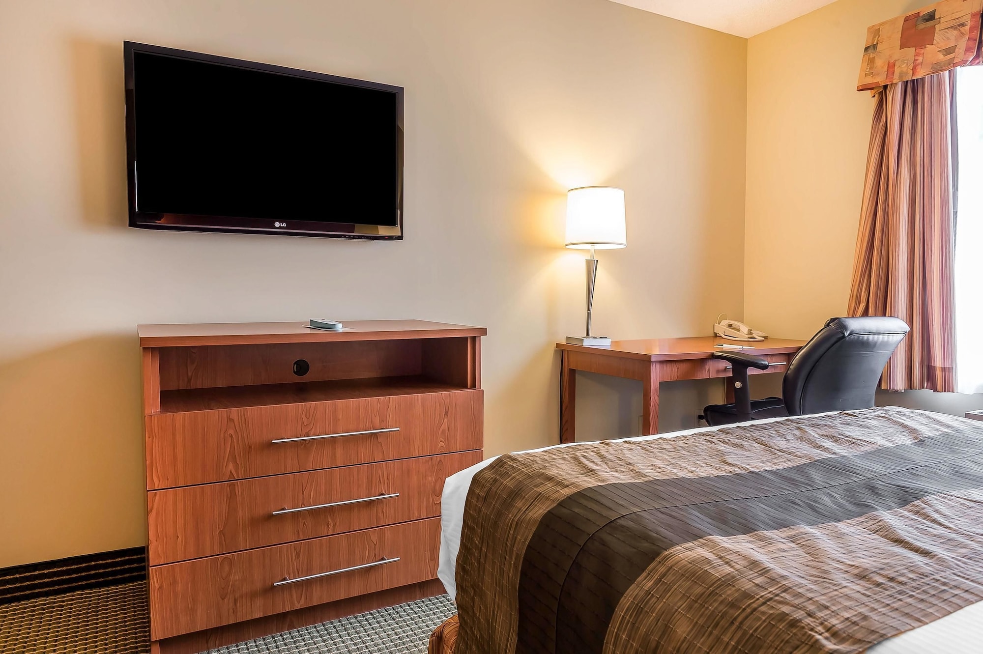 غرفة قياسية بسريرين مزدوجين، Quality Inn & Suites Hawkesbury 3/8