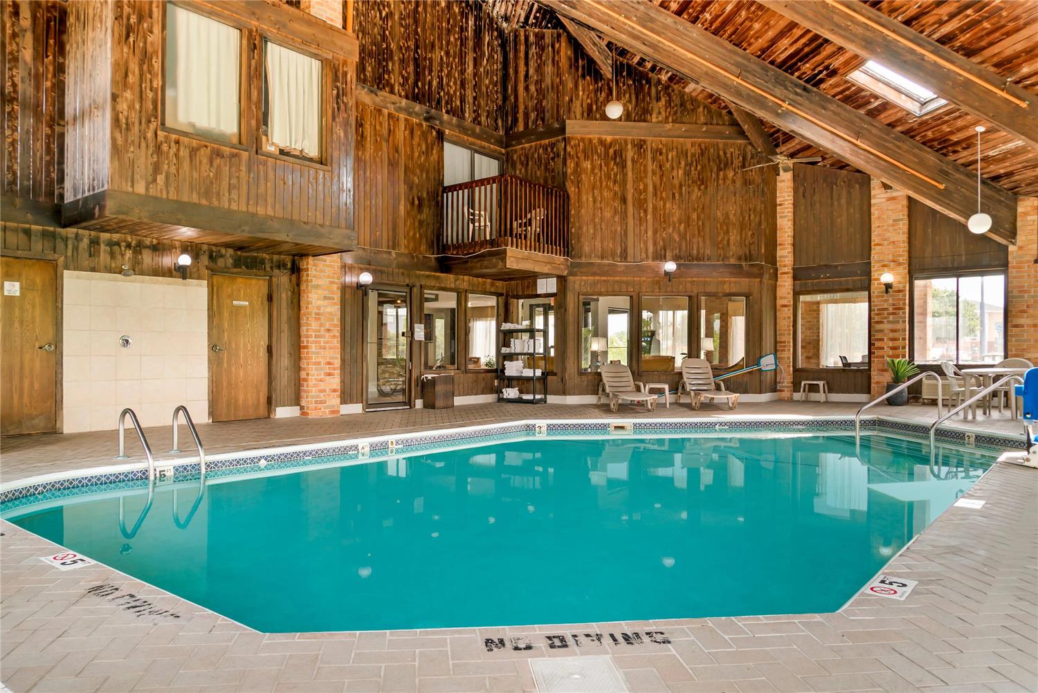 Quality Inn Grand Rapids South Byron Center 21/25