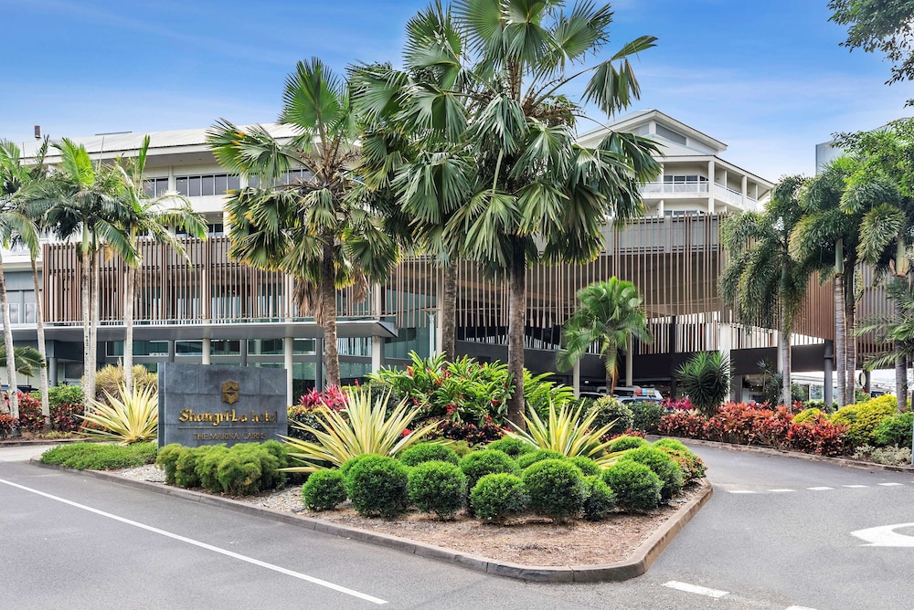 Shangri La the Marina Cairns 68/74