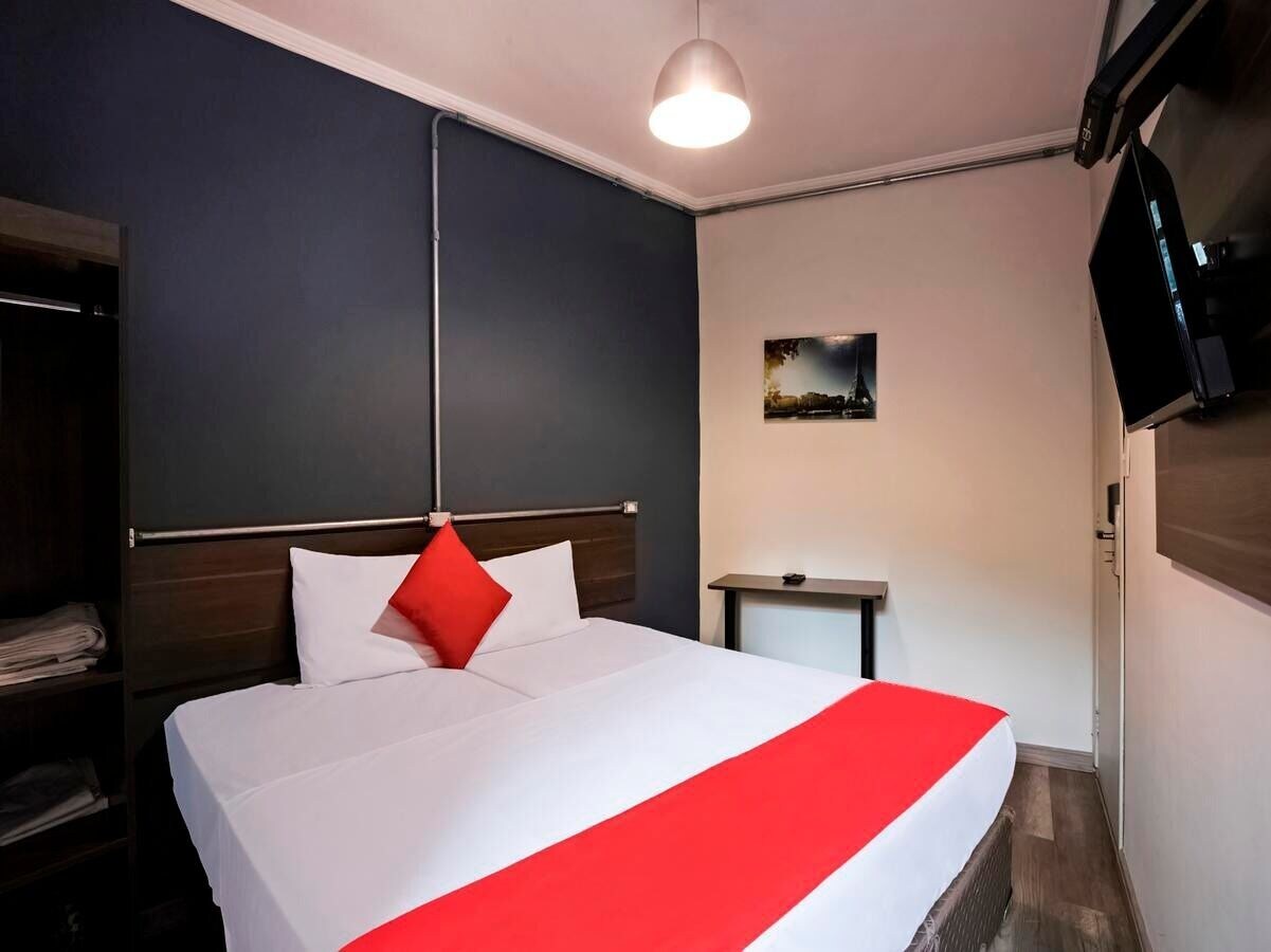 Room, Double Bed