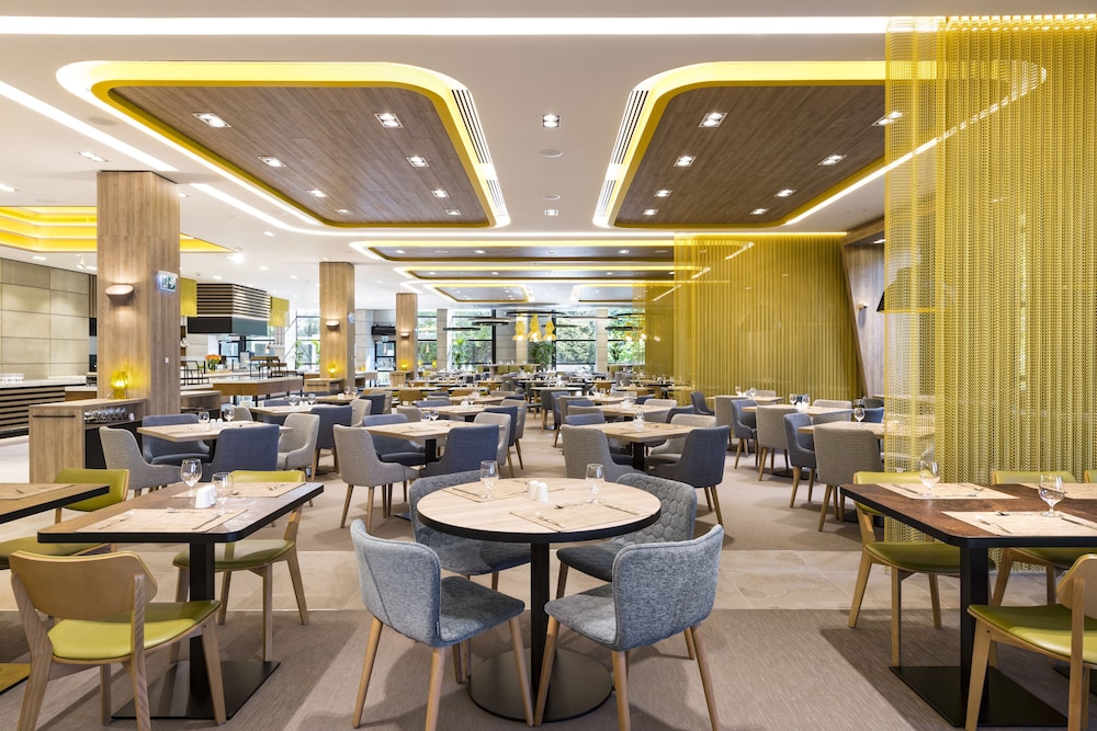Danubius Hotel Helia 42/54