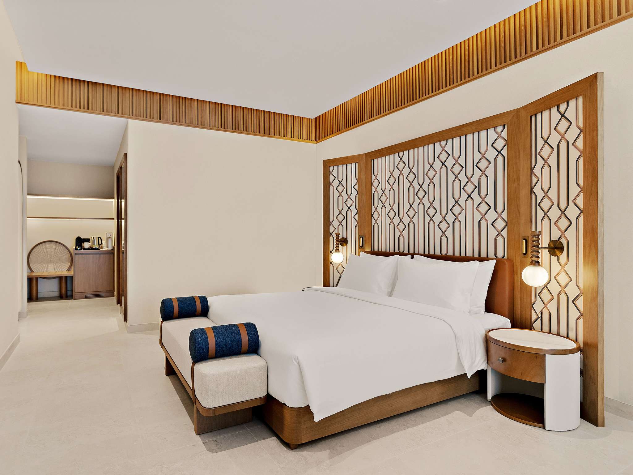 Suite, King Bed