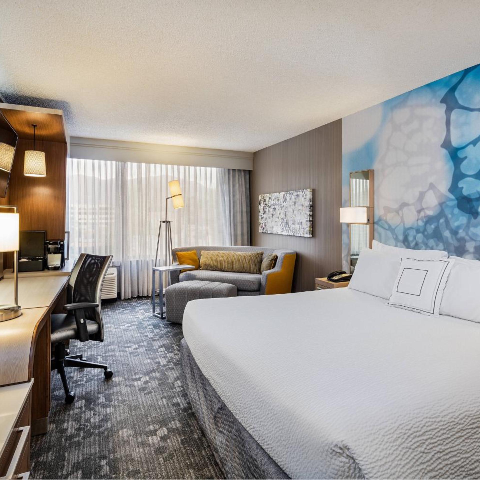 Room, Single, Accessible, Courtyard By Marriott Riverside Ucr Moreno Valley Area 2/6