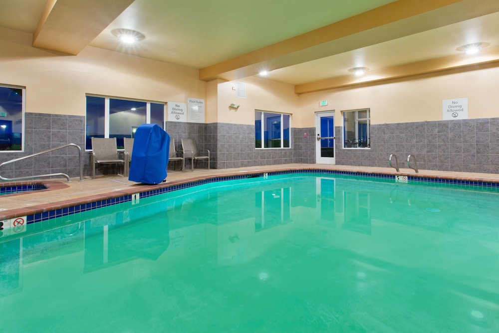 swimming pool spa