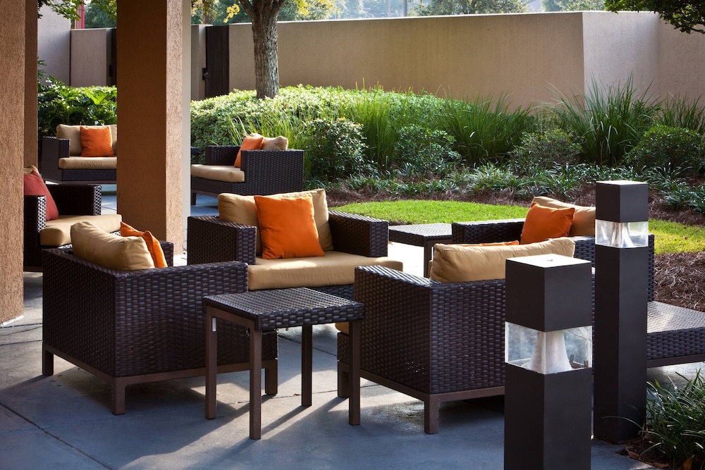 Courtyard Baton Rouge Siegen Lane 26/33