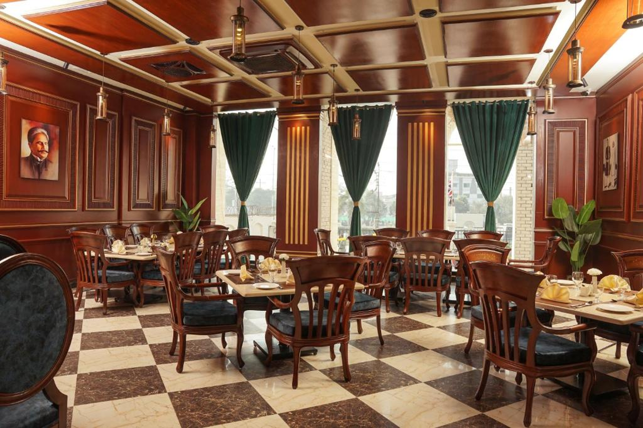 FALETTIS GRAND GUJRANWALA 26/26