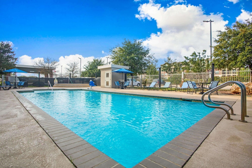 La Quinta Inn & Suites by Wyndham Austin NW/Lakeline Mall 3/44