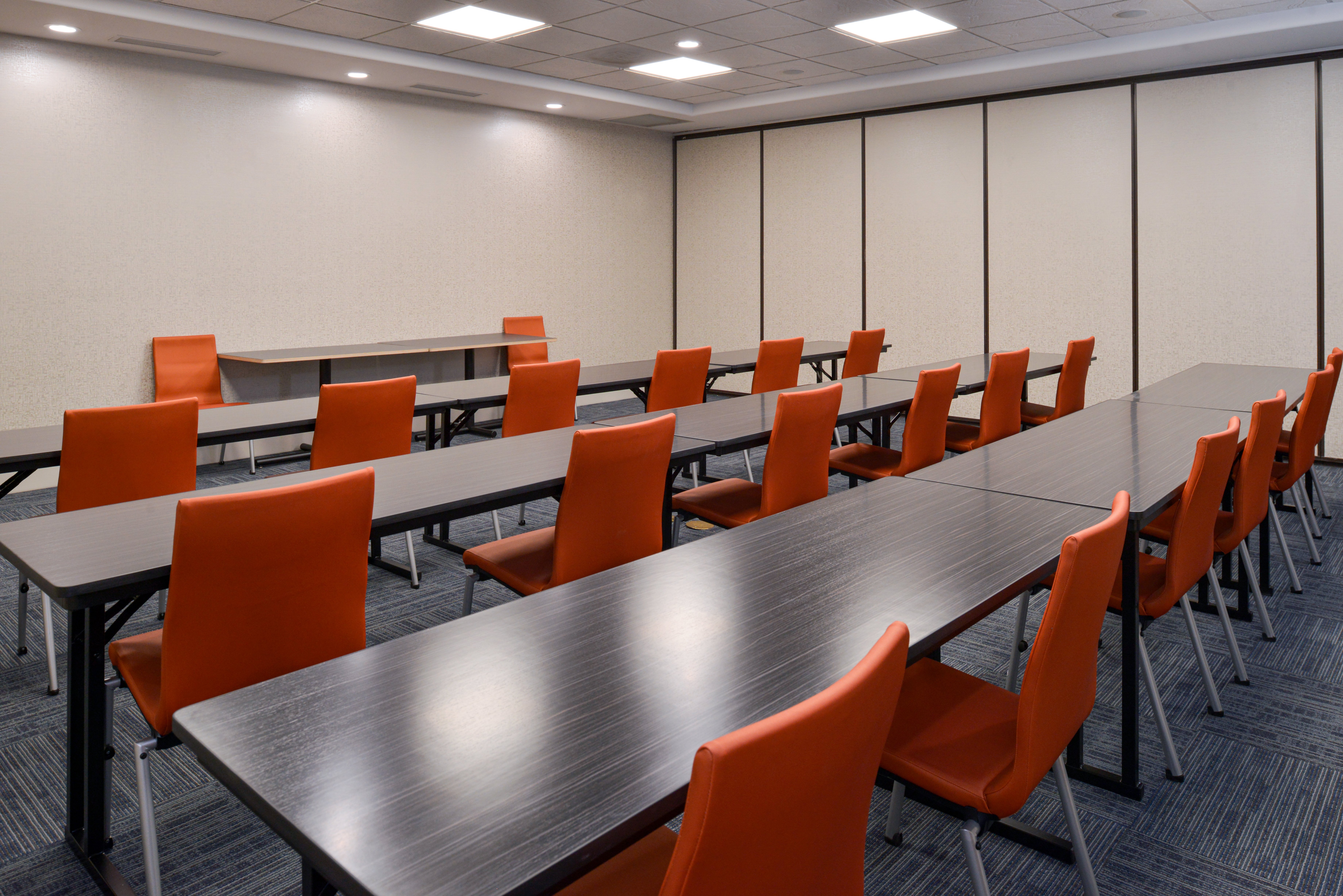 Holiday Inn Express Hotel And Suites Pueblo North 51/57