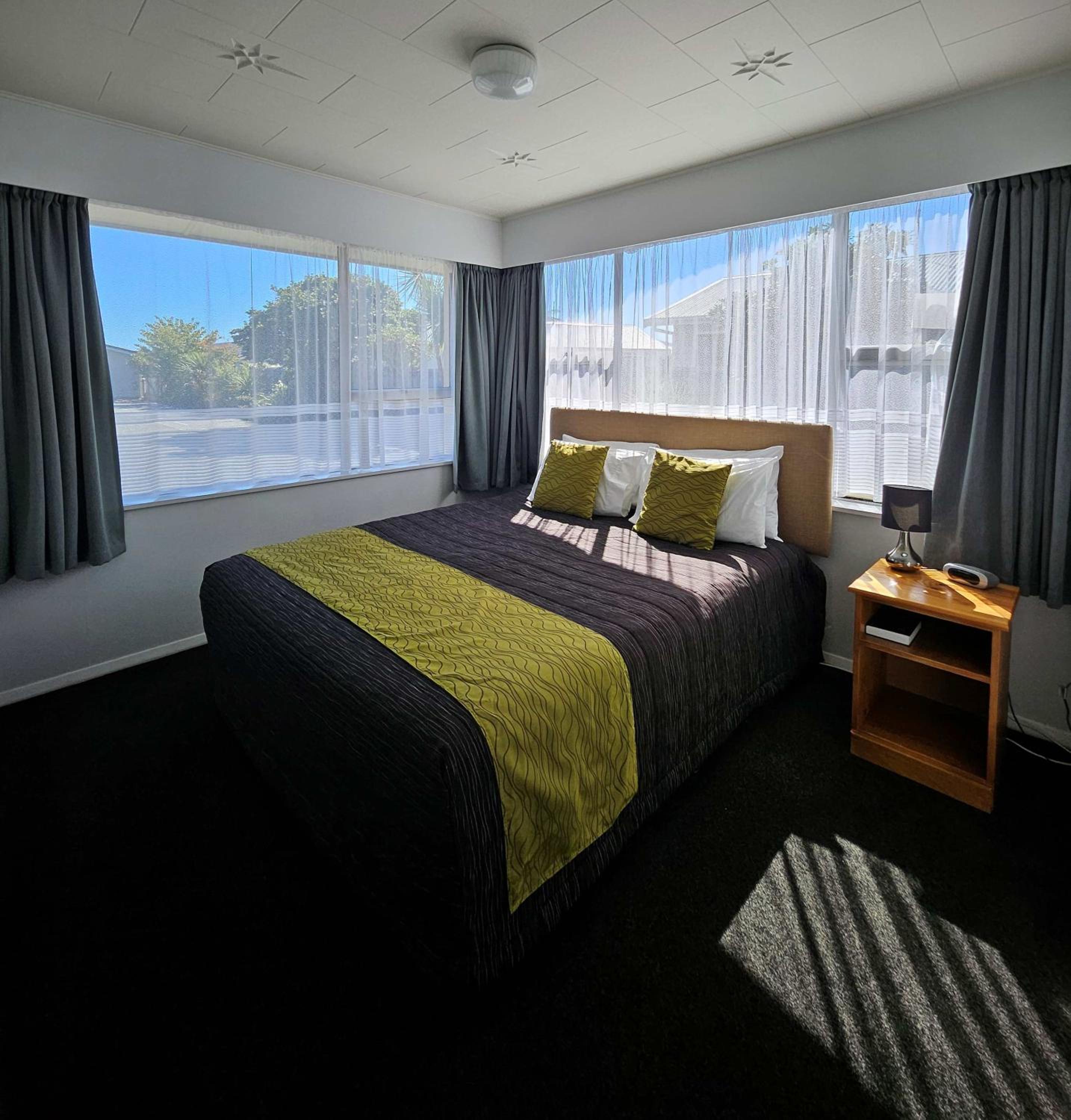 2 Bedrooms, Apartment
