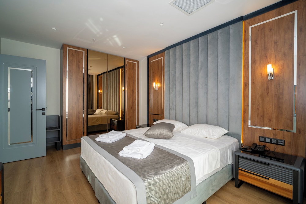 Rusel Park Residence 15/50