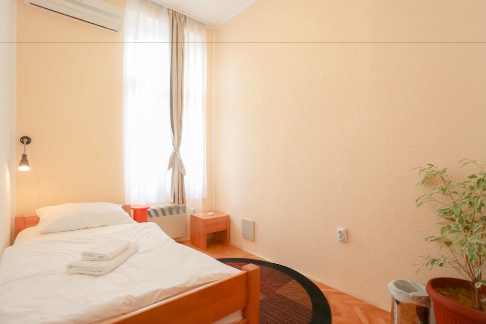 Hostel Pigeon Square 13/29