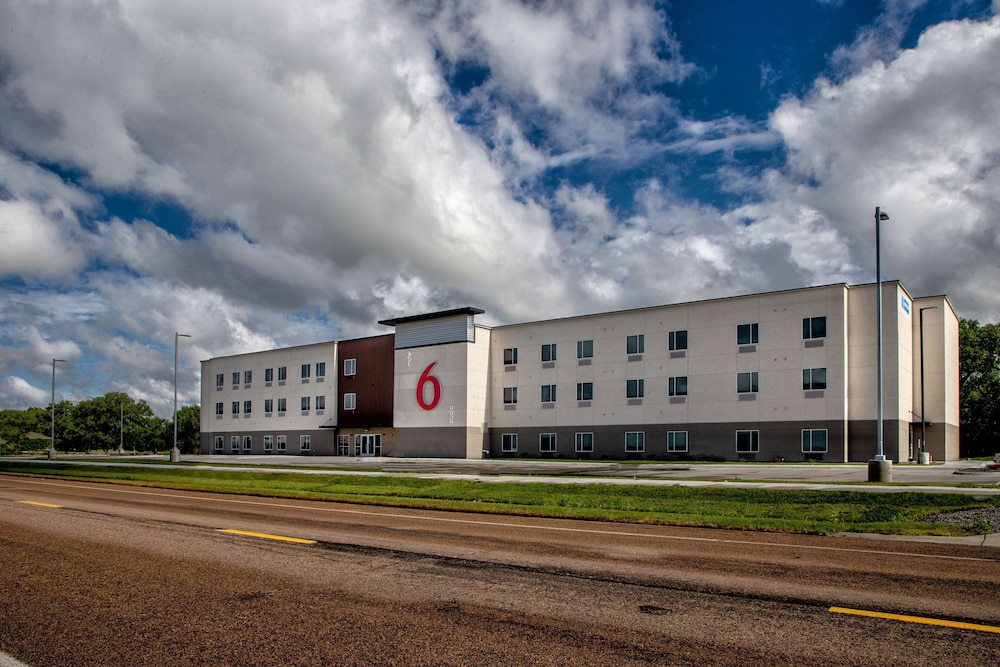 Studio6 North Platte, NE - East 8/39