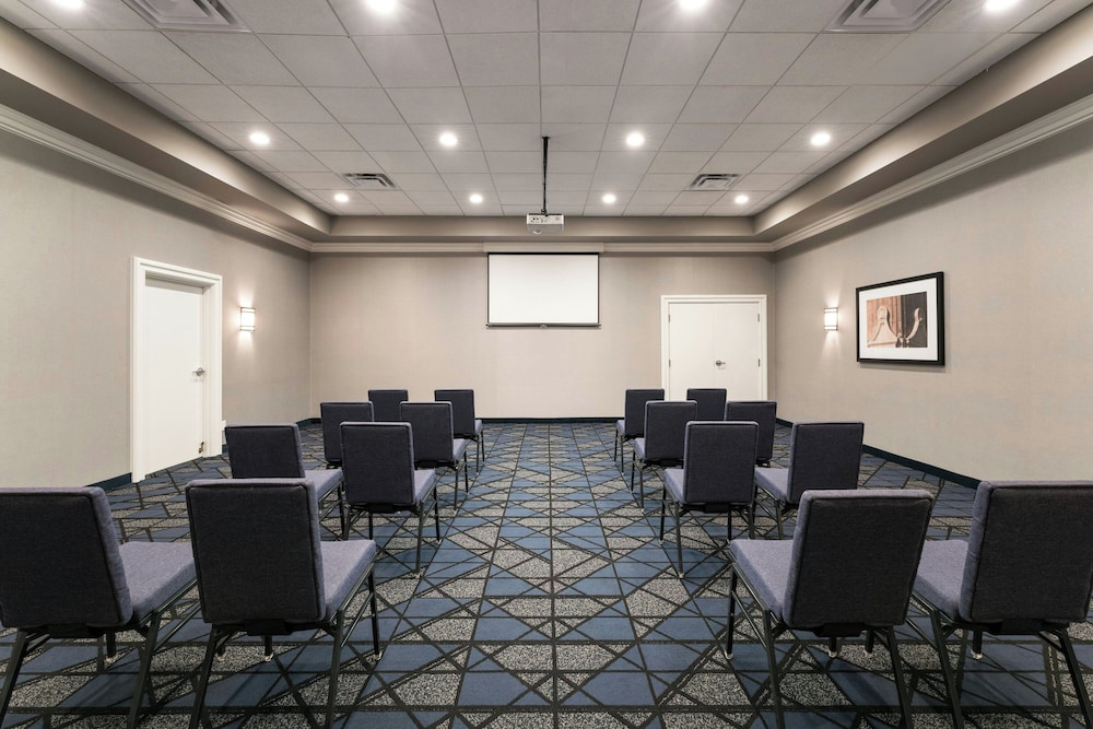 Courtyard by Marriott St. Petersburg Downtown 53/64