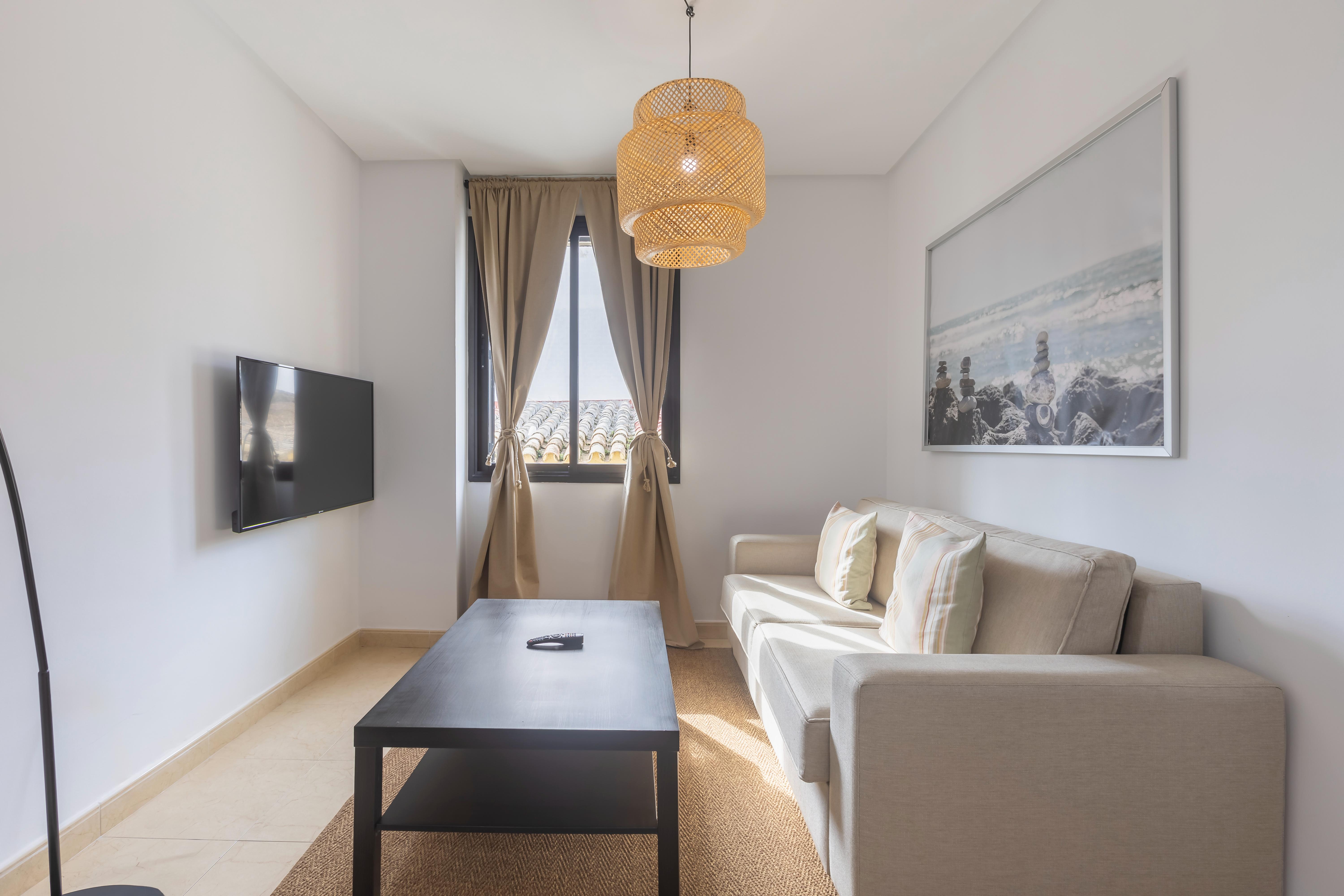 Apt Blueseas Bahia Marina 38/58