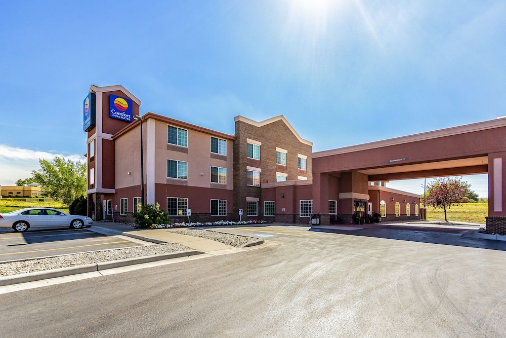 Comfort Inn & Suites Gillette near Campbell Medical Center 1/44