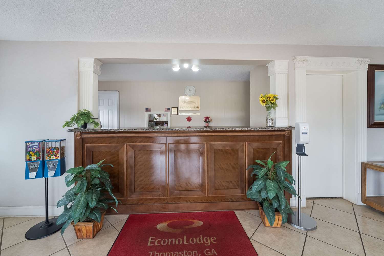 Econo Lodge Thomaston 5/35