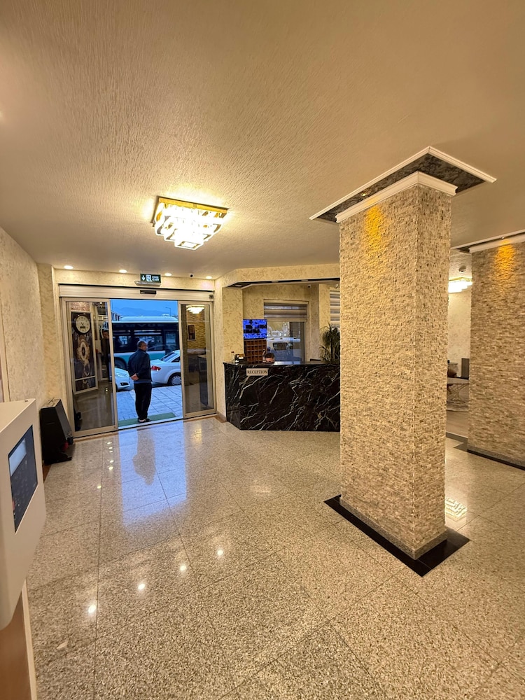 Buyuk Hotel 14/50