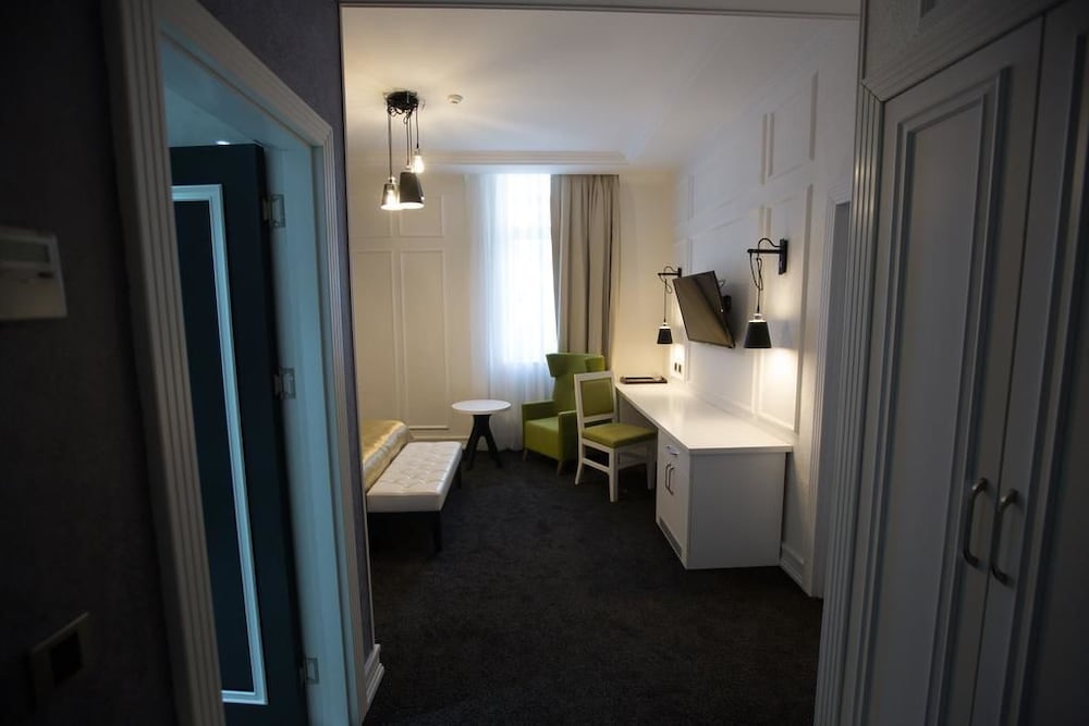 Dondar Hotel 23/61