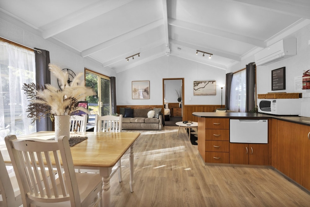 METUNG HOLIDAY VILLAS 10/63